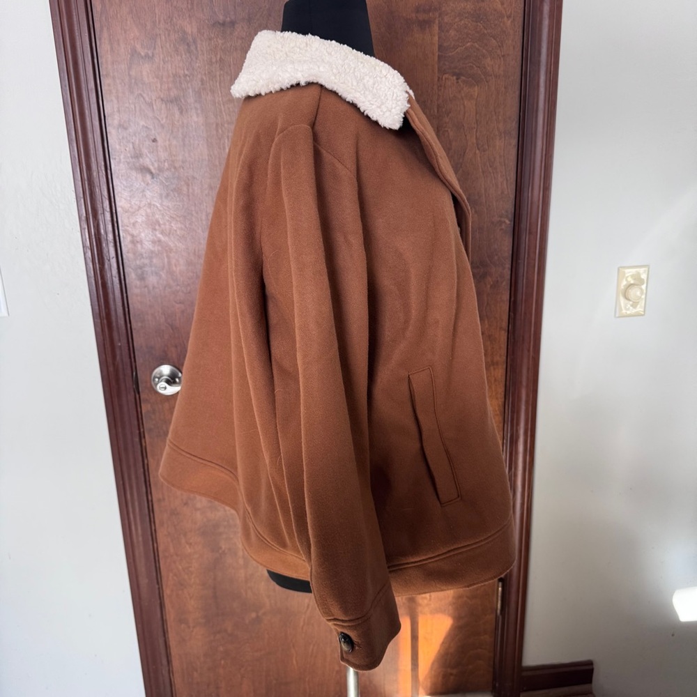 Old Navy Plus Size Brown Jacket with Sherpa Collar - Picture 8 of 10